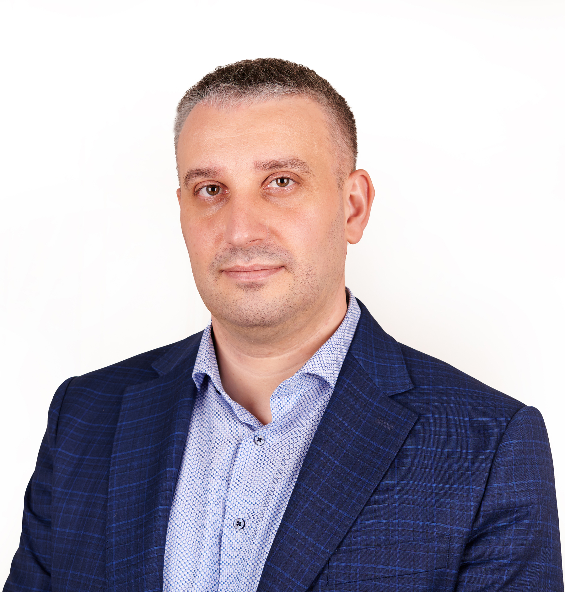 Про нас